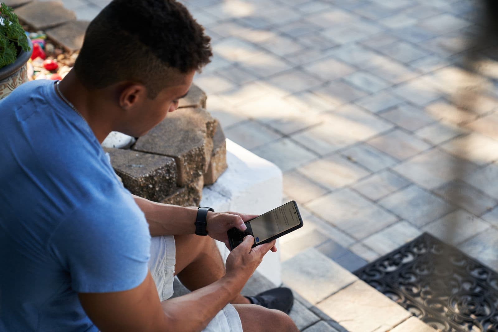 Boater browsing phone to schedule fuel delivery